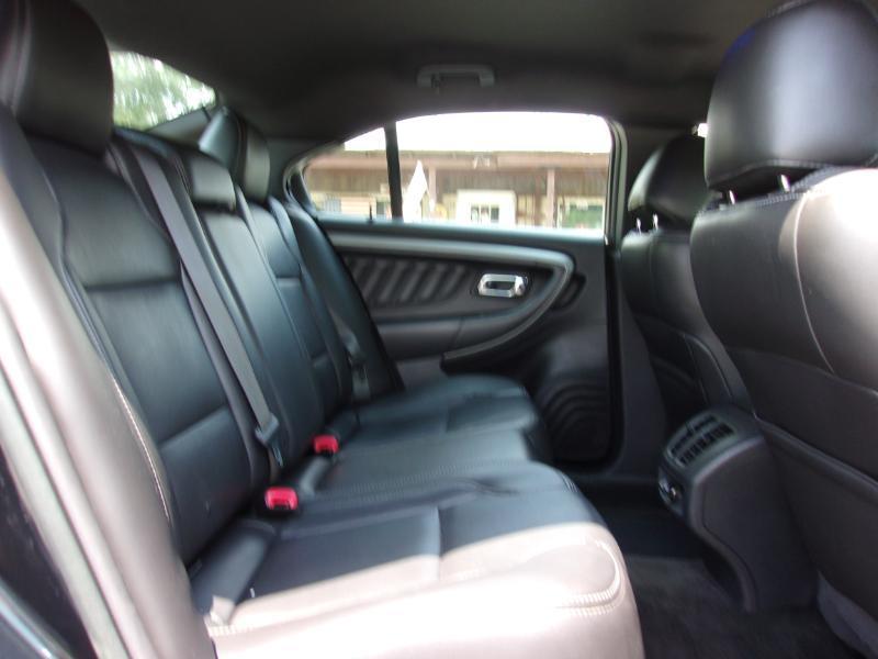 Ford Taurus SEL FWD 2014