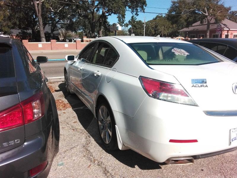 Acura TL 6-Speed AT 2012