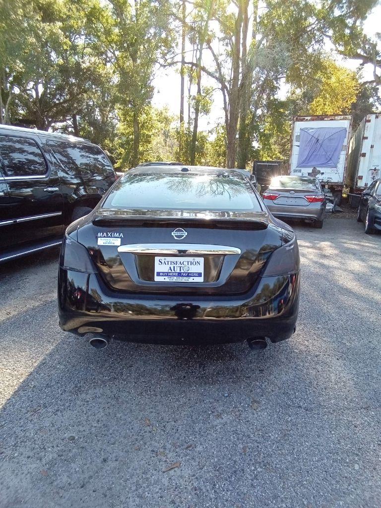 Nissan Maxima S 2012