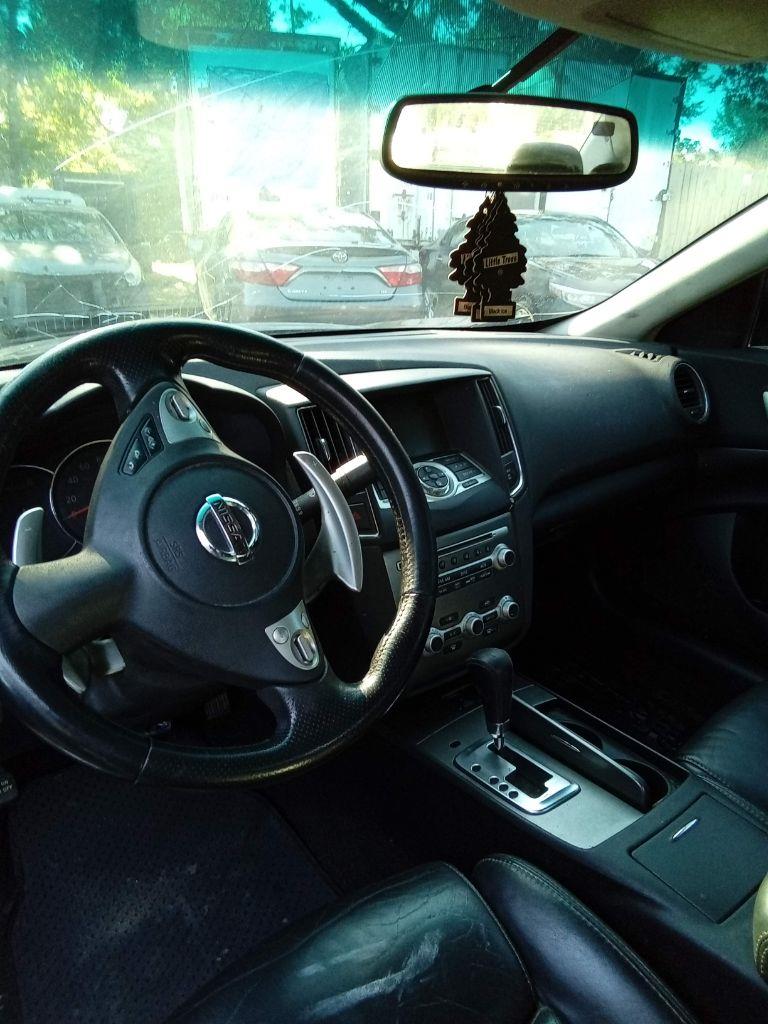 Nissan Maxima S 2012