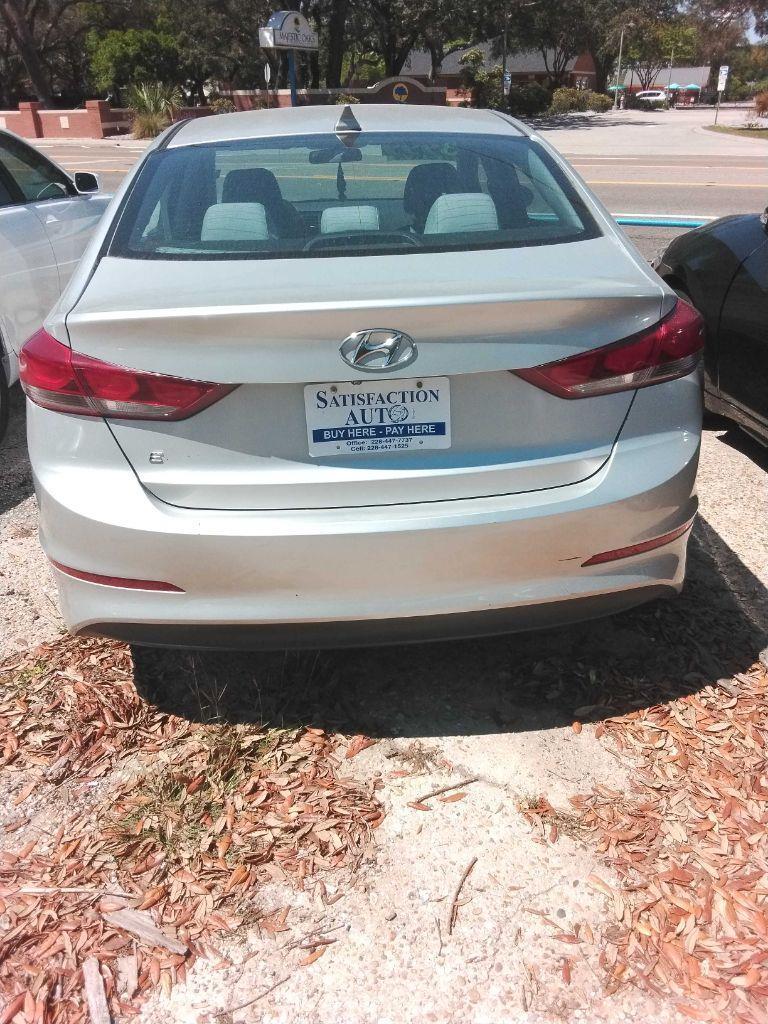 Hyundai Elantra Value Edition 6A 2017