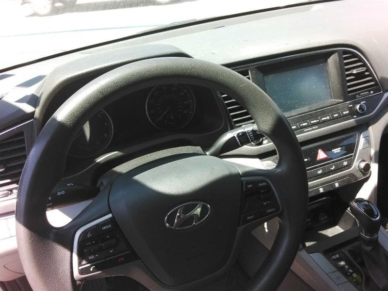 Hyundai Elantra Value Edition 6A 2017