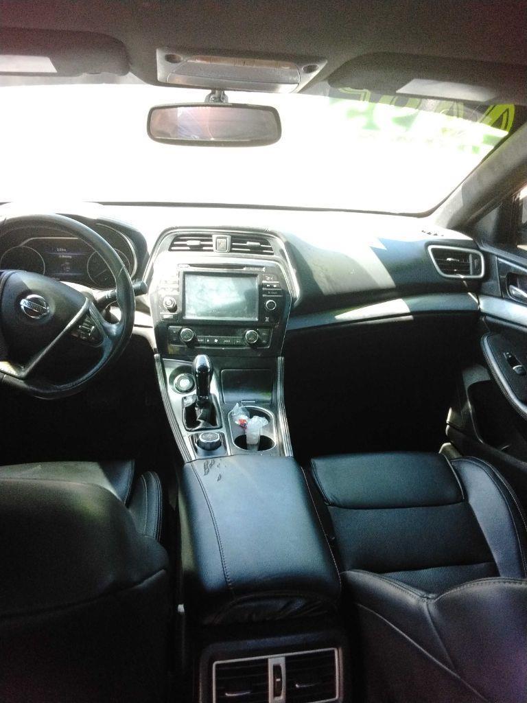 Nissan Maxima 3.5 SR 2018