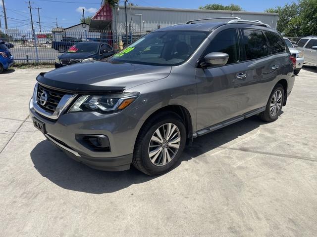 Gray 2020 Nissan Pathfinder SUV / Crossover Front-Wheel Drive Continuously Variable Transmission