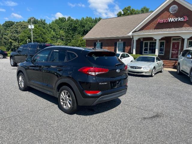 Hyundai Tucson SE w/Preferred Package AWD 2016 Hyundai Tucson SE w/Preferred Package AWD 2016