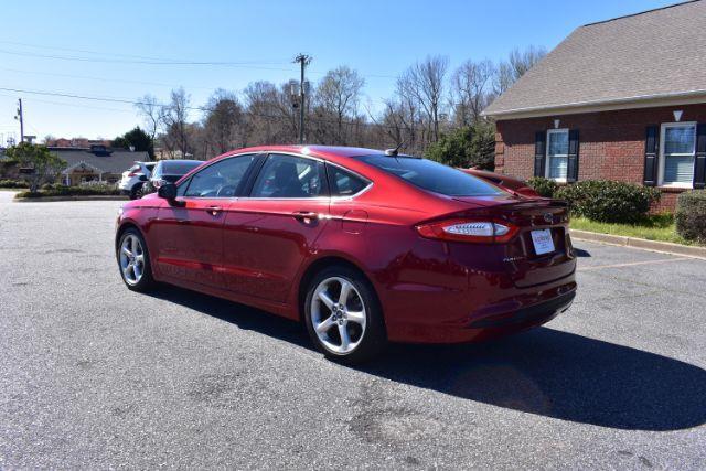Ford Fusion SE 2016