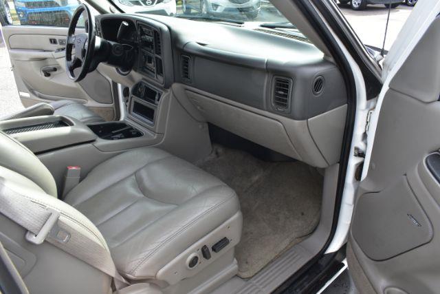 Chevrolet Tahoe 4WD 2004 Chevrolet Tahoe 4WD 2004