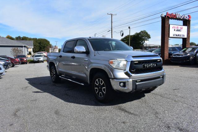Toyota Tundra SR5 5.7L V8 CrewMax 2WD 2015 Toyota Tundra SR5 5.7L V8 CrewMax 2WD 2015