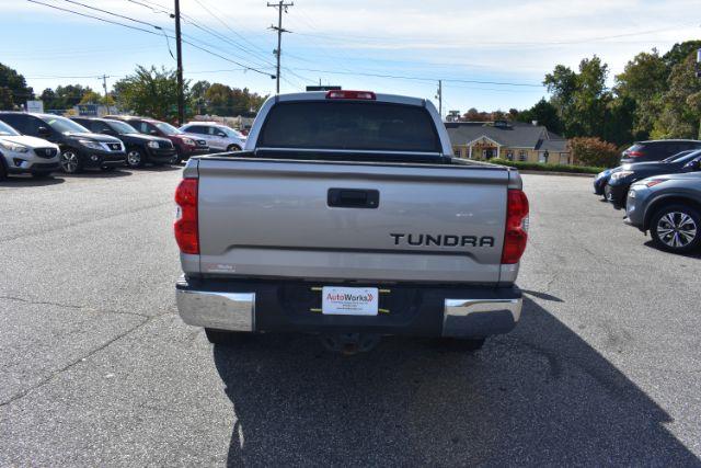 Toyota Tundra SR5 5.7L V8 CrewMax 2WD 2015 Toyota Tundra SR5 5.7L V8 CrewMax 2WD 2015