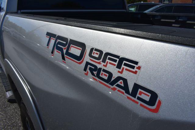 Toyota Tundra SR5 5.7L V8 CrewMax 2WD 2015 Toyota Tundra SR5 5.7L V8 CrewMax 2WD 2015