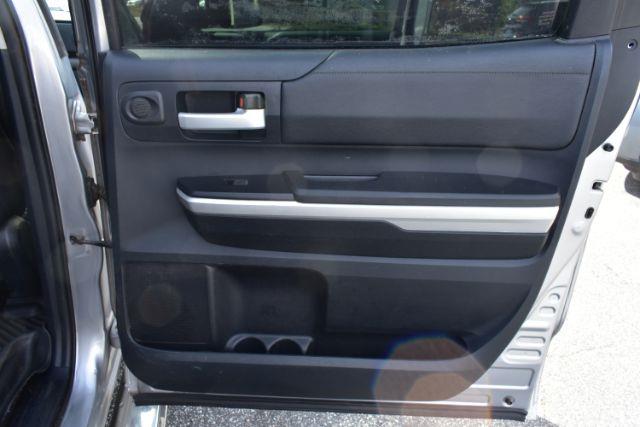 Toyota Tundra SR5 5.7L V8 CrewMax 2WD 2015 Toyota Tundra SR5 5.7L V8 CrewMax 2WD 2015