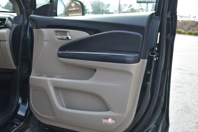 Honda Pilot Touring 2WD 2016