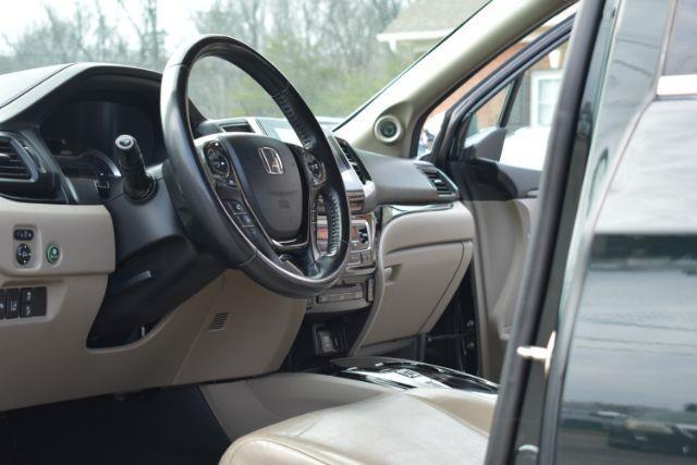 Honda Pilot Touring 2WD 2016