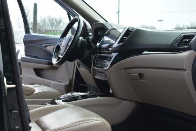 Honda Pilot Touring 2WD 2016