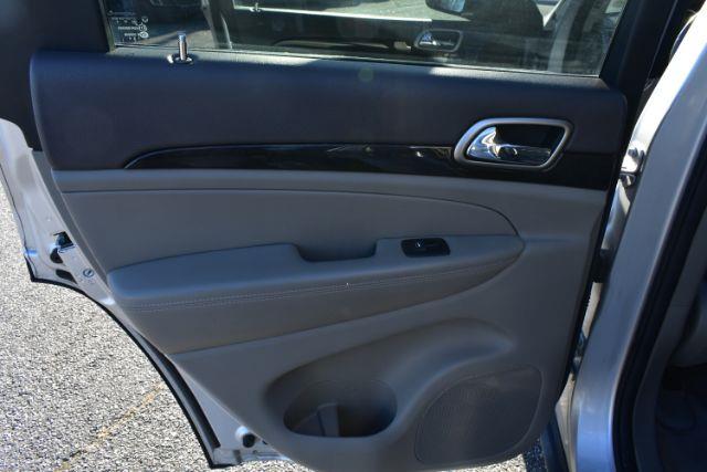 Jeep Grand Cherokee Laredo 2WD 2013