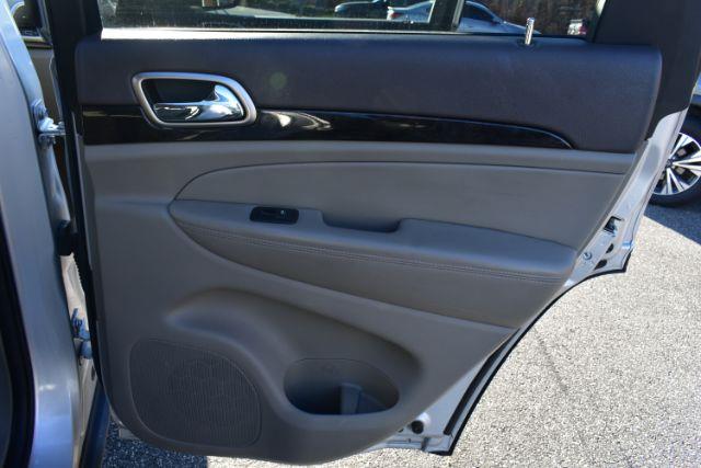 Jeep Grand Cherokee Laredo 2WD 2013