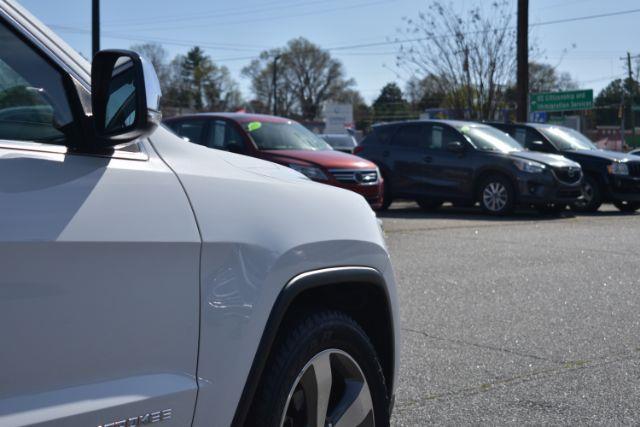 Jeep Grand Cherokee Limited 2WD 2015