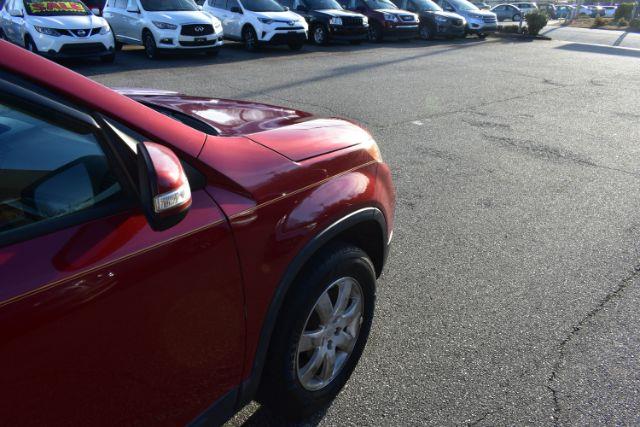 Kia Sorento LX 2WD 2011