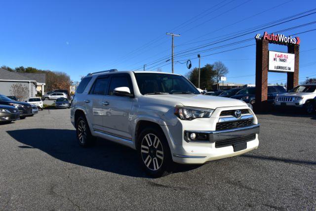 Toyota 4Runner Limited 2WD V6 2016