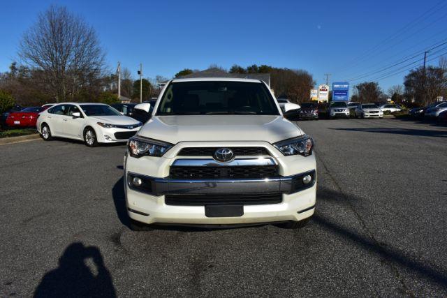 Toyota 4Runner Limited 2WD V6 2016