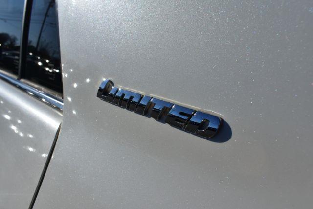 Toyota 4Runner Limited 2WD V6 2016