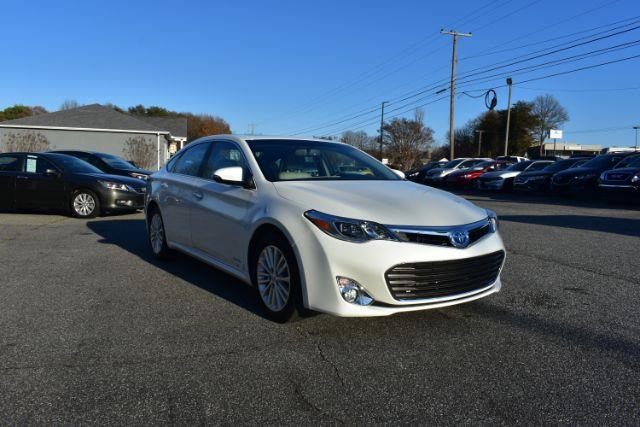 Toyota Avalon Hybrid XLE Touring 2015