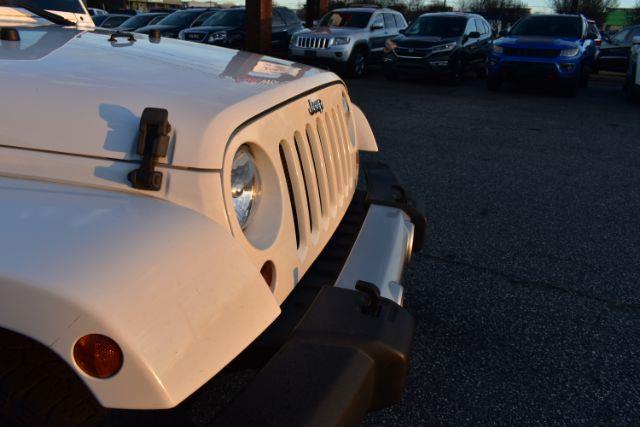 Jeep Wrangler Unlimited Sahara 4WD 2013