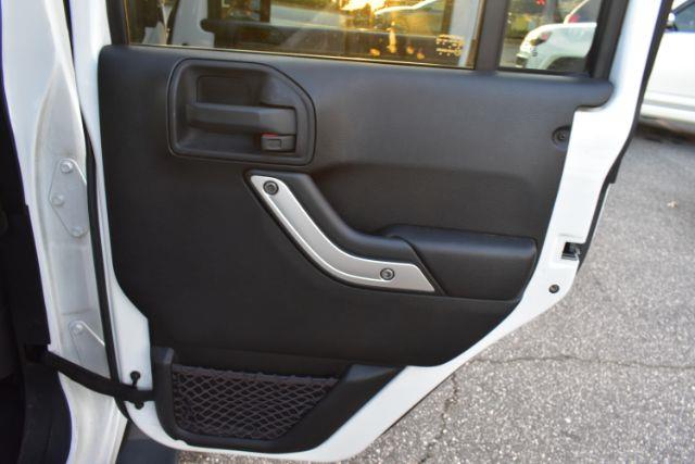 Jeep Wrangler Unlimited Sahara 4WD 2013