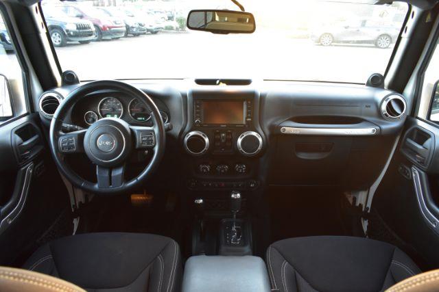 Jeep Wrangler Unlimited Sahara 4WD 2013