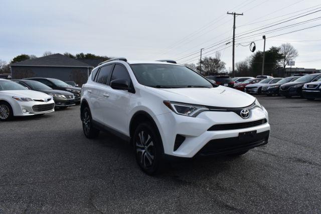 Toyota RAV4 LE AWD 2016