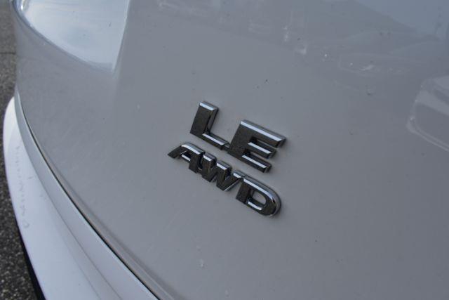 Toyota RAV4 LE AWD 2016