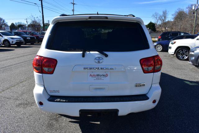 Toyota Sequoia SR5 5.7L 2WD 2013