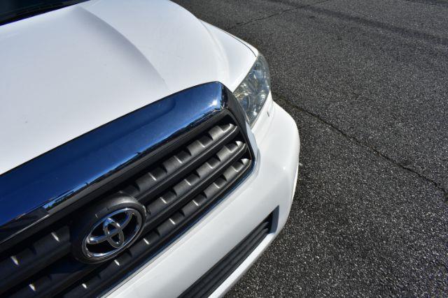 Toyota Sequoia SR5 5.7L 2WD 2013