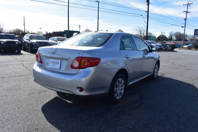 Toyota Corolla LE 4-Speed AT 2010