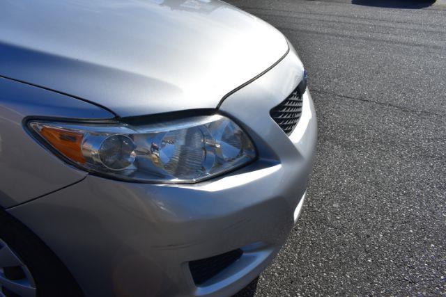 Toyota Corolla LE 4-Speed AT 2010