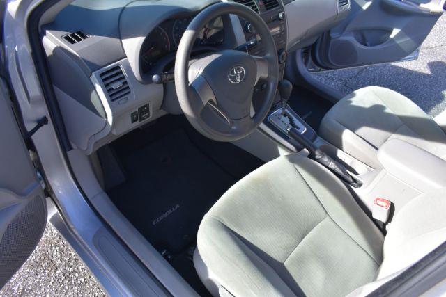 Toyota Corolla LE 4-Speed AT 2010