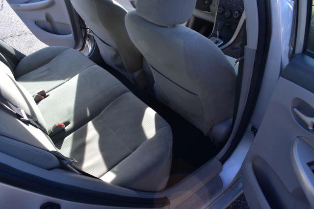 Toyota Corolla LE 4-Speed AT 2010