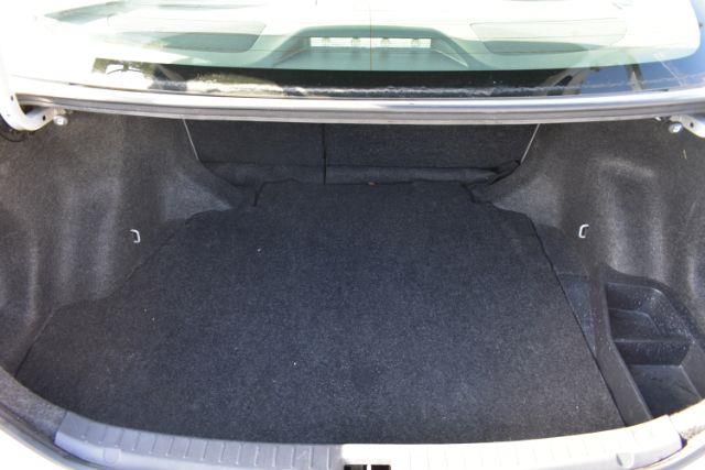 Toyota Corolla LE 4-Speed AT 2010