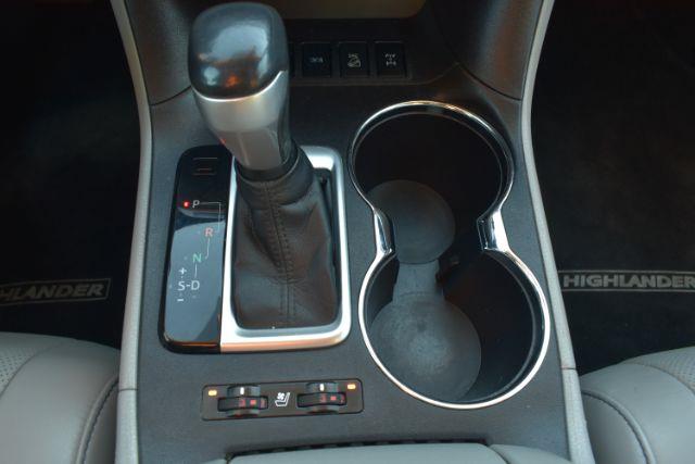 Toyota Highlander Limited Platinum AWD V6 2015