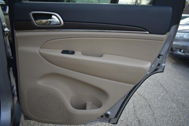 Jeep Grand Cherokee Limited 2WD 2016