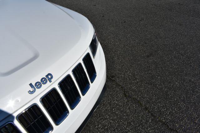 Jeep Grand Cherokee Limited 2WD 2015