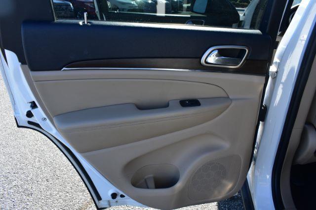 Jeep Grand Cherokee Limited 2WD 2015