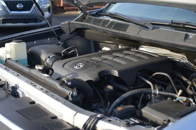 Toyota Tundra SR5 4.6L V8 Double Cab 4WD 2017