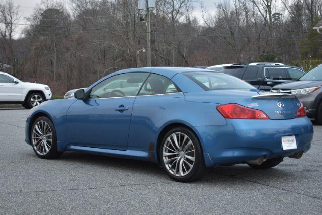 Infiniti G Convertible Base 2012