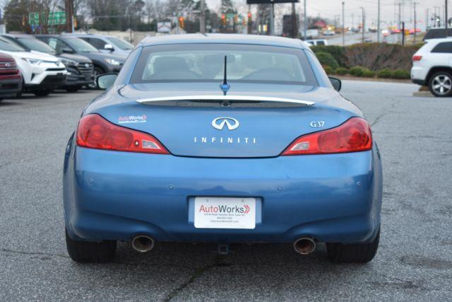 Infiniti G Convertible Base 2012