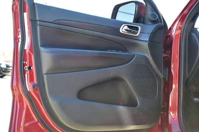 Jeep Grand Cherokee Laredo 4WD 2015