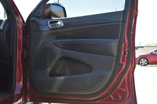 Jeep Grand Cherokee Laredo 4WD 2015