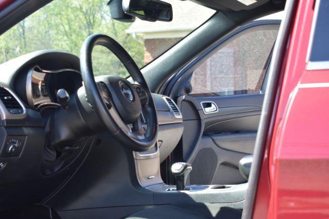 Jeep Grand Cherokee Laredo 4WD 2015