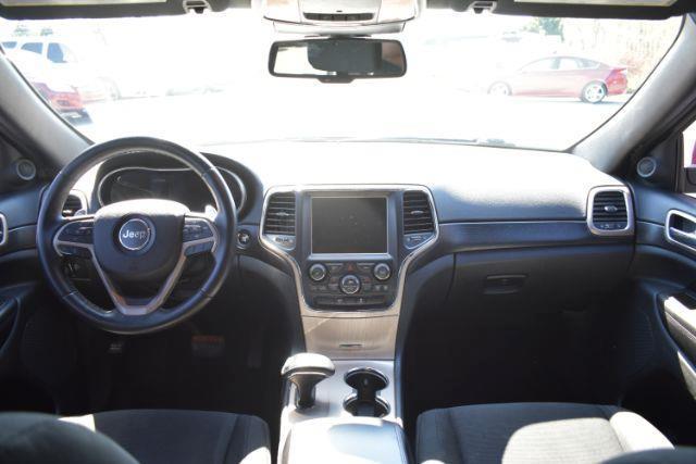 Jeep Grand Cherokee Laredo 4WD 2015