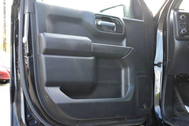 Chevrolet Silverado 1500 Custom Crew Cab Short Box 4WD 2021